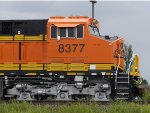 BNSF ES44C4 8377